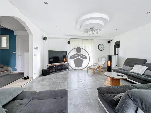 Vente Maison 9 pièces 182 m2 à Saint-Quentin