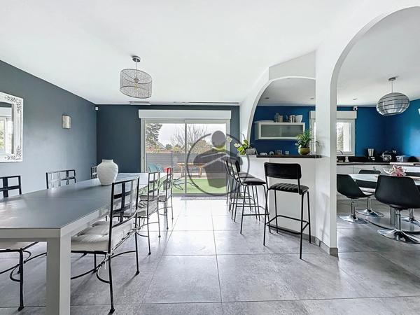 Vente Maison 9 pièces 182 m2 à Saint-Quentin