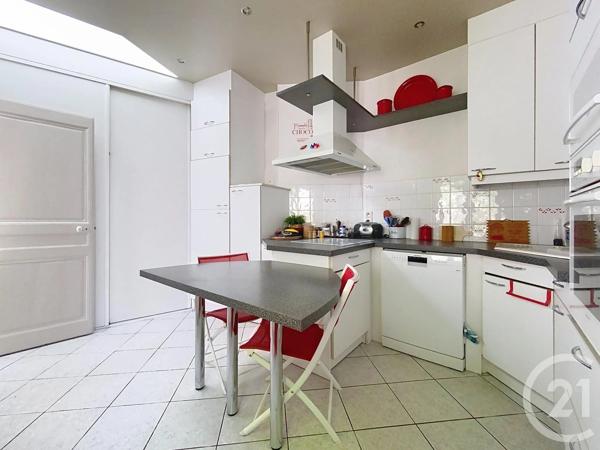 Maison à vendre  8 pièces - 164,75 m 2   CHARTRES  - 28