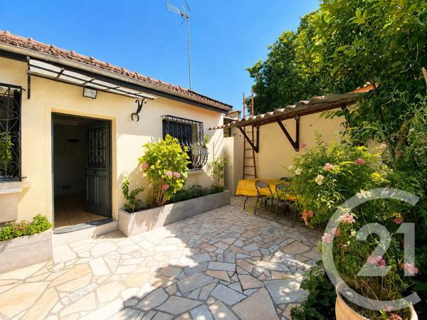 Maison à vendre  3 pièces - 58,02 m 2   VILLEJUIF  - 94