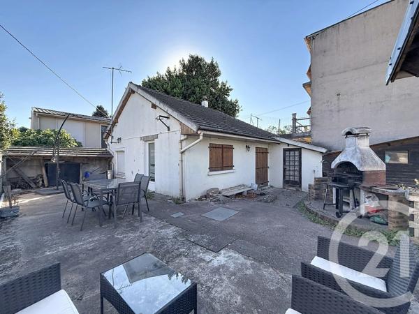 Maison à vendre  3 pièces - 58,02 m 2   VILLEJUIF  - 94