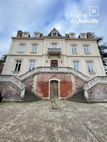 QUAI JEAN-JACQUES ROUSSEAU – Appartement de réception de 122 m² dans une maison bourgeoise