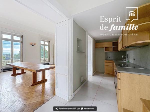 QUAI JEAN-JACQUES ROUSSEAU – Appartement de réception de 122 m² dans une maison bourgeoise