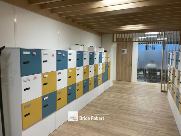 Bureau à louer à Genas dans parc Everland accès rapide aéroport et TGV