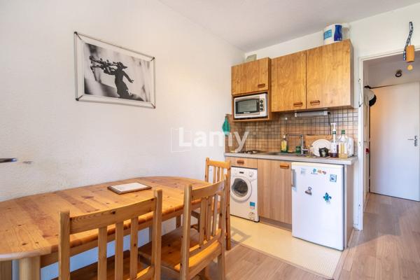 Appartement + cellier + parking couvert
