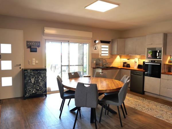 Villa moderne coup de cœur, idéalement située