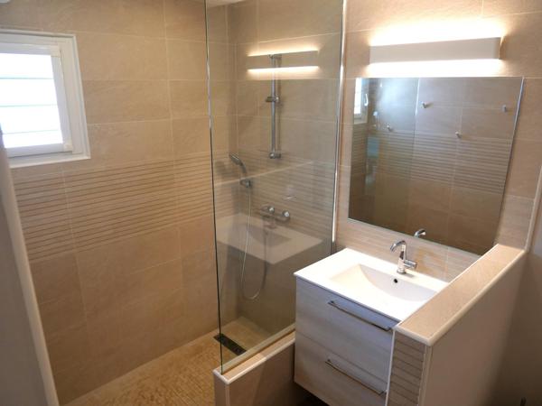 Villa moderne coup de cœur, idéalement située