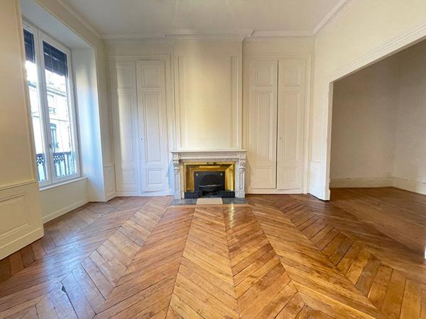Appartement 2 pièces 55 m² LYON