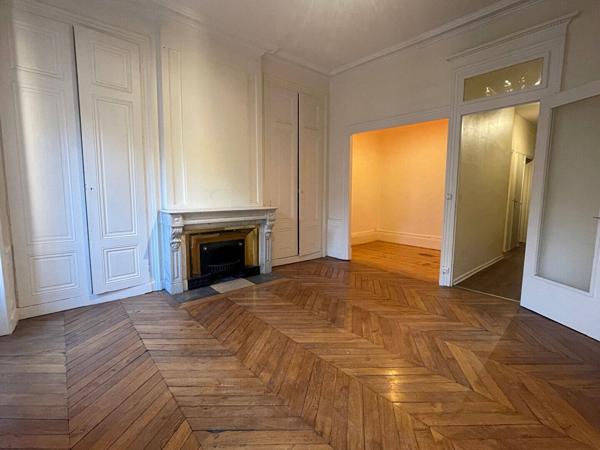 Appartement 2 pièces 55 m² LYON