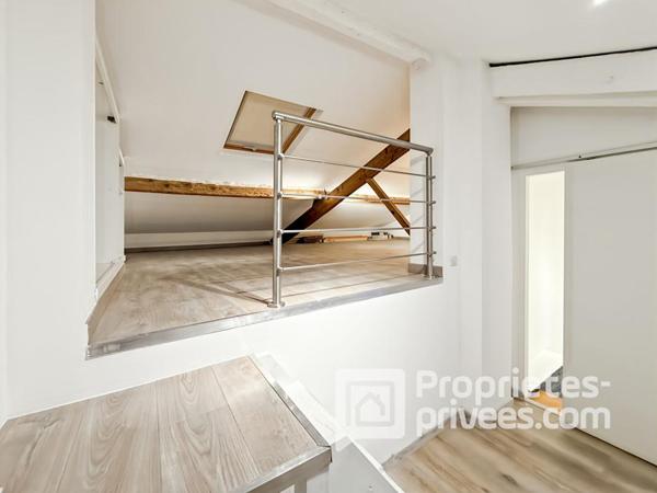 2 Pièces en  Duplex  avec cour  de 35m²