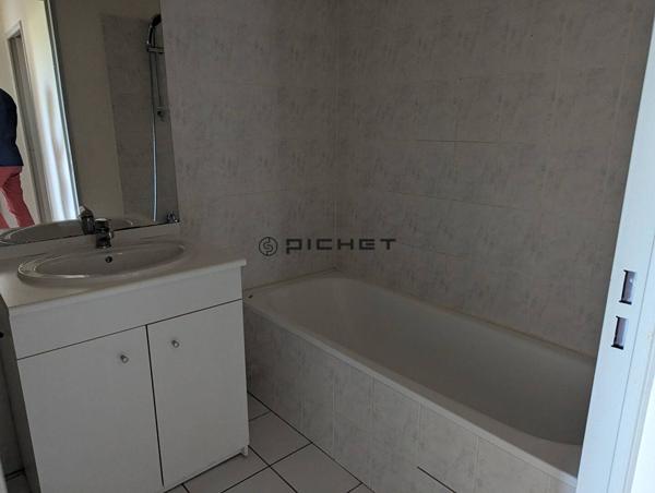 Appartement 2 pièces 46 m² PAU - 64000