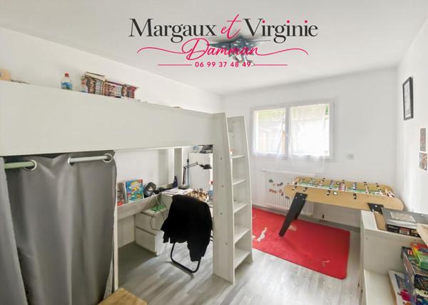 MAISON DE PLAIN-PIED AVEC 3 CHAMBRES / QUARTIER RÉSIDENTIEL
