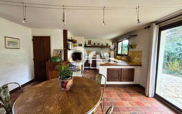 Maison à vendre    5 pièces • 196 m2 Saint-Lyphard