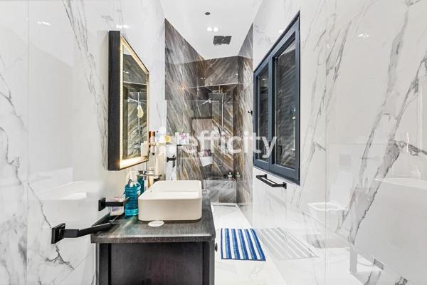 Maison 5 pièces - 300 m² Bien prestige