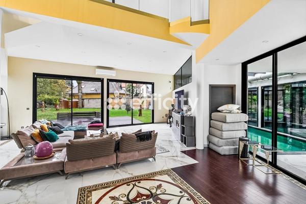 Maison 5 pièces - 300 m² Bien prestige