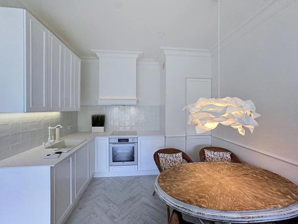 2 PIECES RENOVE, PROCHE CANNES, GARAGE