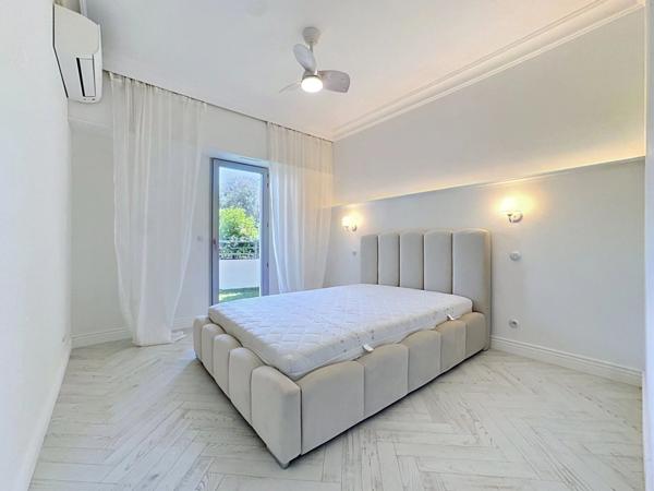 2 PIECES RENOVE, PROCHE CANNES, GARAGE