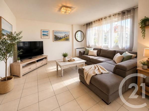 Appartement F3 à vendre  4 pièces - 64,90 m 2   PONTARLIER  - 25