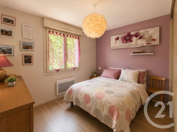 Appartement F3 à vendre  4 pièces - 64,90 m 2   PONTARLIER  - 25