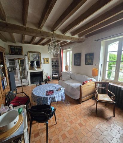 Maison 11 pièce(s) 7 chambre(s) 241 m²