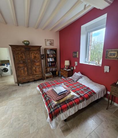 Maison 11 pièce(s) 7 chambre(s) 241 m²