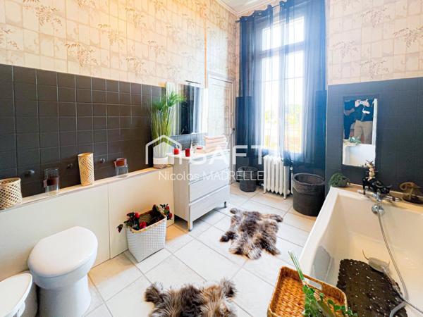 Hôtel particulier 600 m2, 12 pièces, 10 chambres