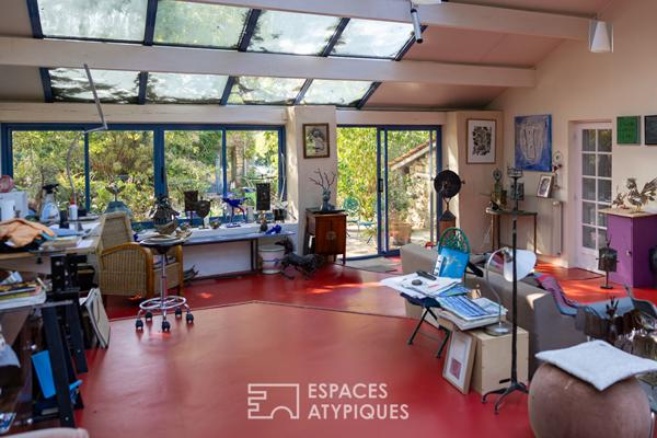 Maison atypique et son atelier d’artiste