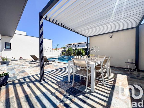 Maison 5 pièces de 136 m² à Bompas (66430)