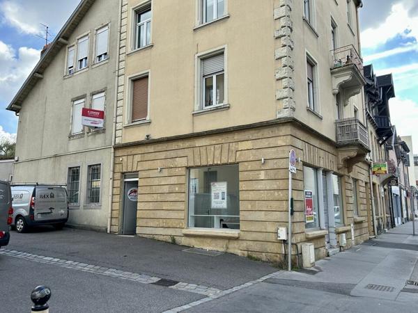 BUREAUX à VENDRE de 115 m²