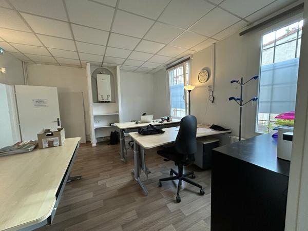 BUREAUX à VENDRE de 115 m²