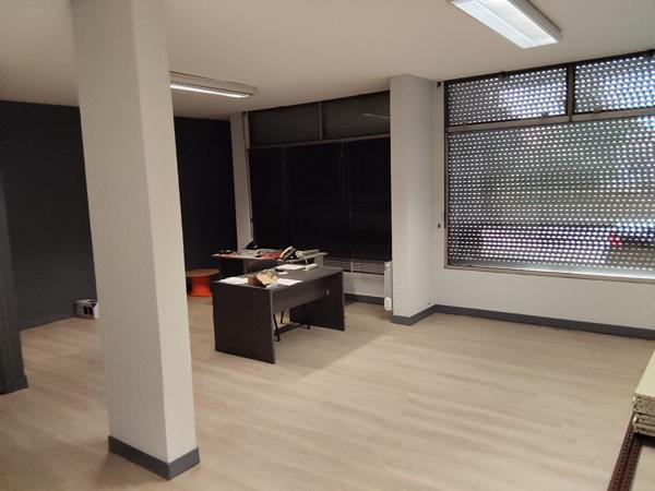 A LOUER - Secteur prisé de SAINTE-CLAIRE - LIMOGES - Bureaux 89 m² avec parking