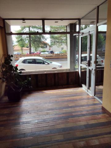 A LOUER - Secteur prisé de SAINTE-CLAIRE - LIMOGES - Bureaux 89 m² avec parking