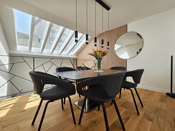 Hyper-Centre-Ville, Maison de 162m² habitable avec Terrasse, balcon et cave