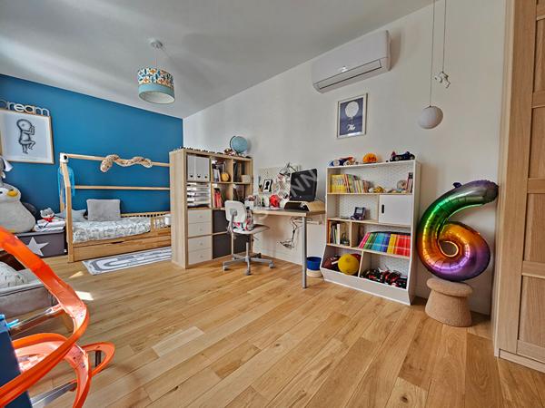 Hyper-Centre-Ville, Maison de 162m² habitable avec Terrasse, balcon et cave