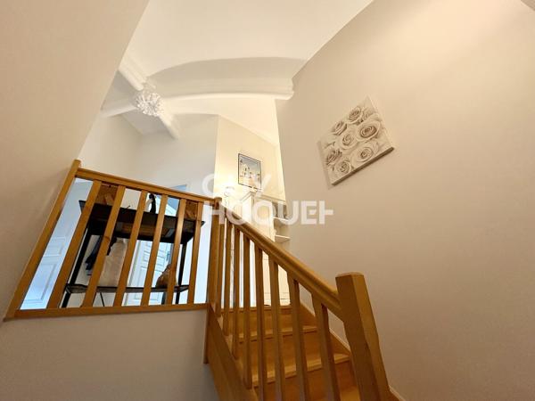 Beau duplex avec 3 chambres et deux places de stationnements