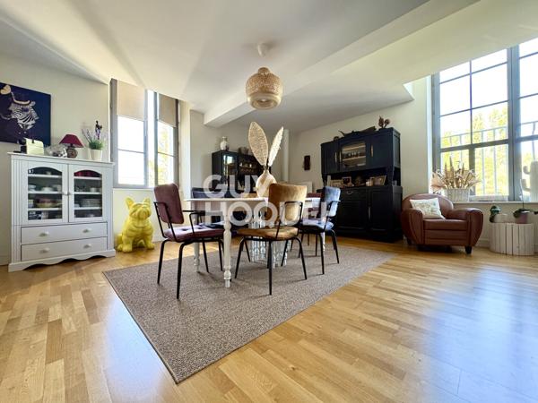 Beau duplex avec 3 chambres et deux places de stationnements