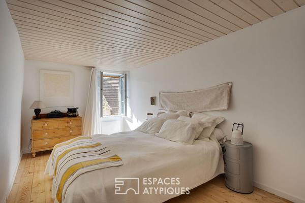 Maison rénovée avec ses terrasses panoramiques dans la région des lacs