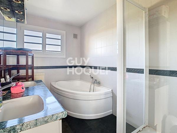 Maison 4 chambres, vivable de plain pied, sous-sol total à Crépy-en-Valois à vendre