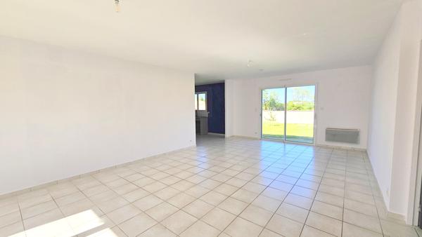 Maison de plain-pied à Saint-Aubin-de-Baubigné (79)