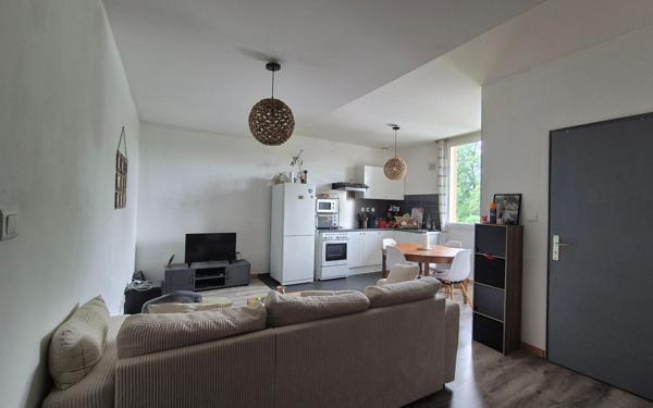 Maison à vendre    9 pièces •  Terrasson-Lavilledieu