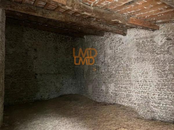 Grange avec studio attenant Thuir