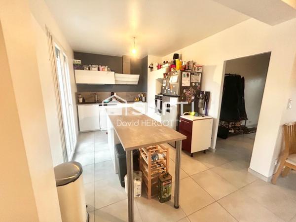 Charmante maison de 126 m² sur sous-sol semi-enterré