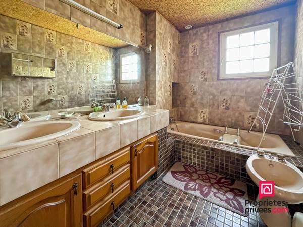 MAISON SUR SOUS SOL AVALLON QUARTIER DES CHAUMES