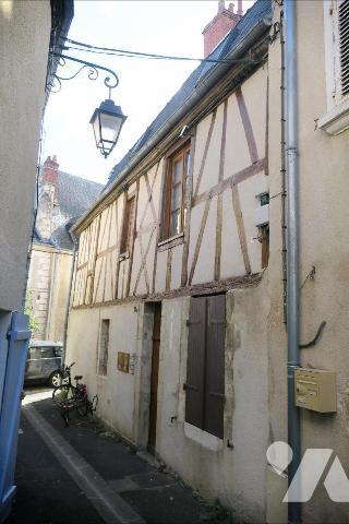 Immeuble - 3 appartements libres - 57m² cadastré.