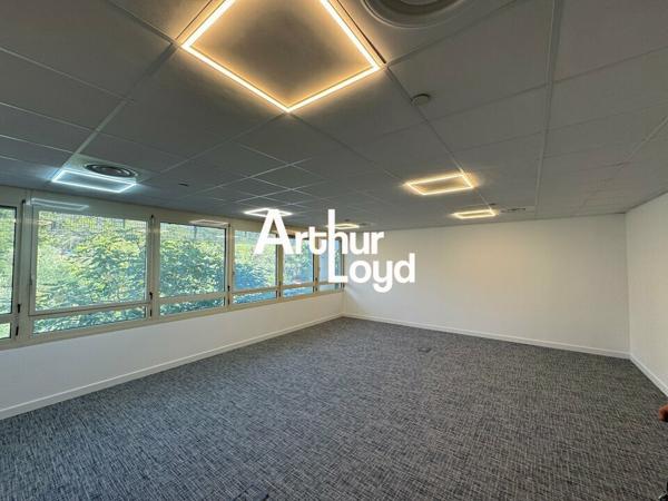 Bureaux à louer quartier des Templiers à Sophia Antipolis divisibles dès 72 m²