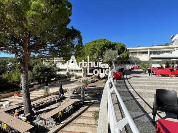 Bureaux à louer quartier des Templiers à Sophia Antipolis divisibles dès 72 m²
