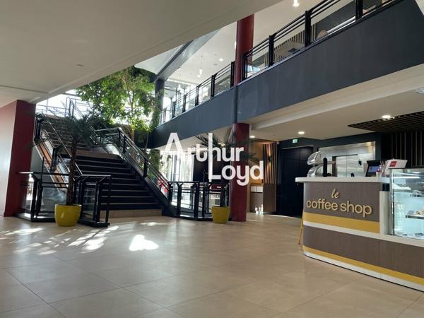 Bureaux à louer quartier des Templiers à Sophia Antipolis divisibles dès 72 m²