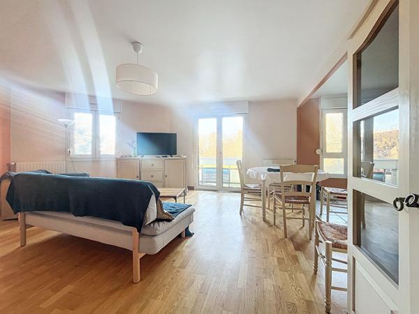 À Vendre : Grand Appartement Meublé de 115 m² à Angers - Secteur Justices Spécial Investisseur - Rentabilité Assurée !