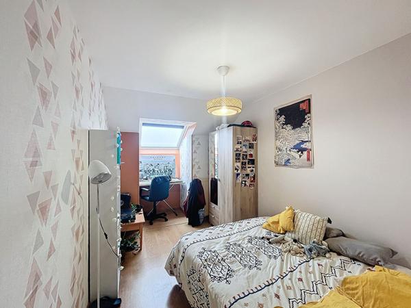 À Vendre : Grand Appartement Meublé de 115 m² à Angers - Secteur Justices Spécial Investisseur - Rentabilité Assurée !