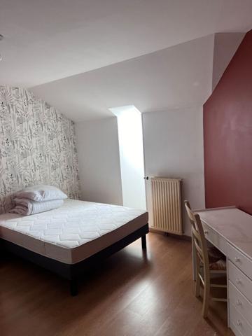 À Vendre : Grand Appartement Meublé de 115 m² à Angers - Secteur Justices Spécial Investisseur - Rentabilité Assurée !